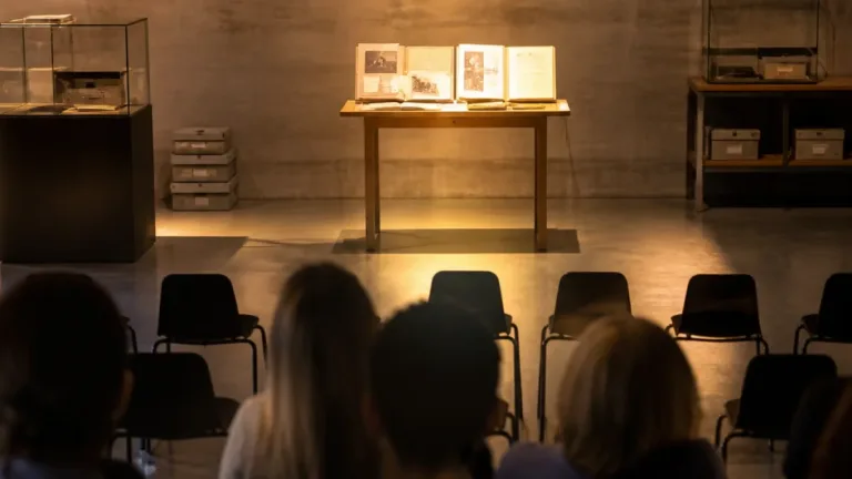 Pink, un théâtre musical porté par les archives du Mémorial de Rivesaltes le 5 novembre